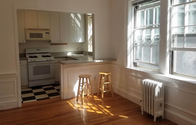 1 bed, 1 bath, 777 sqft, $2,500, Unit 6