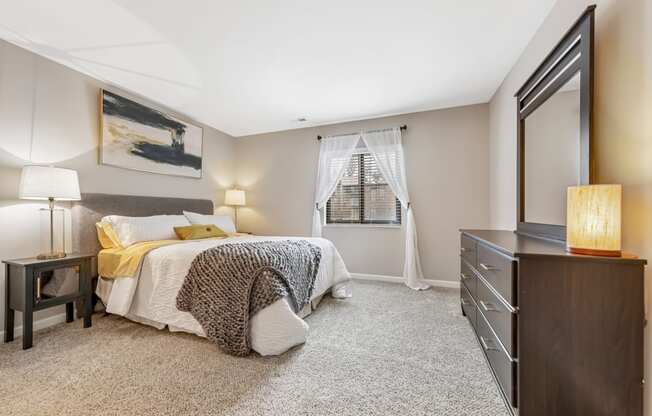 Bedroom Interior at Whisper Hollow Apartments, Maryland Heights, 63043