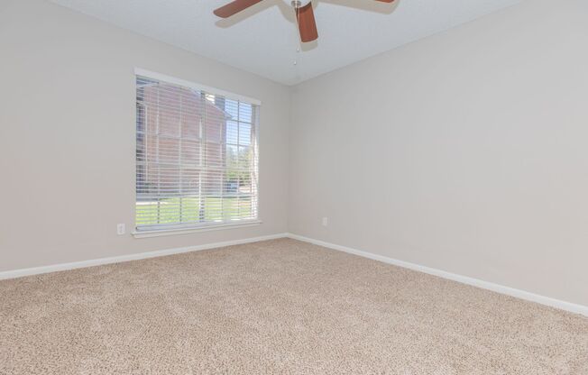 1 bed, 1 bath, 665 sqft, $925