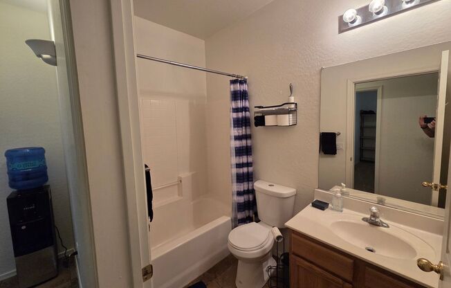 2 beds, 2 baths, $1,845, Unit # 123