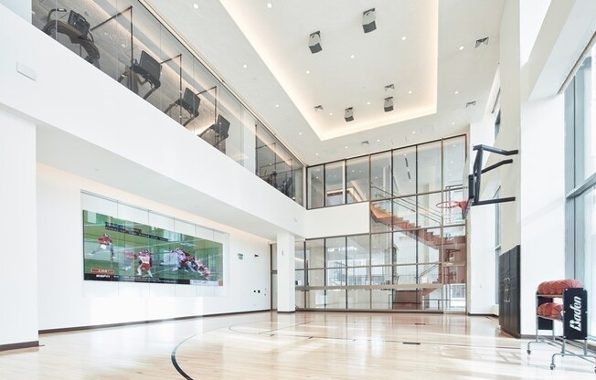 1 bed, 1 bath, 664 sqft, $4,800, Unit 908