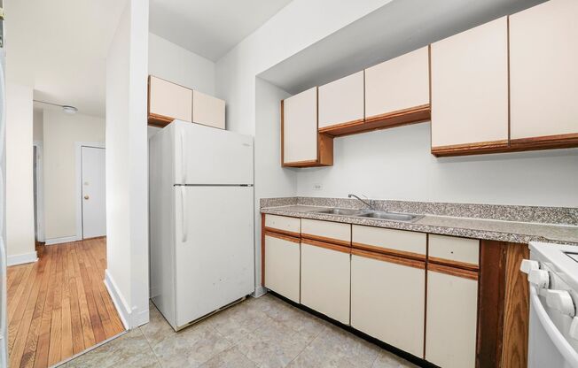 2 beds, 1 bath, 701 sqft, $1,450, Unit 1532-1F