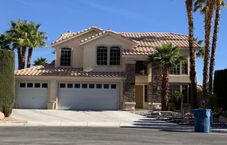 Beautiful spacious 2 story pool home