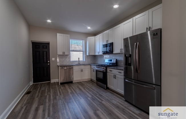 2340 W FAYETTE ST