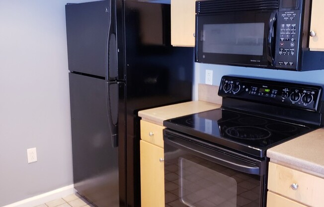 1 bedroom condo conveniently located in uptown!