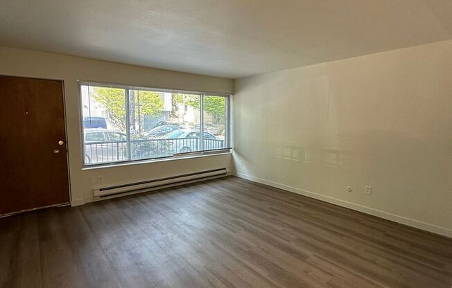 1 bed, 1 bath, 650 sqft, $1,685, Unit 102