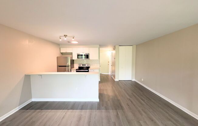 3065 Huntleigh  Drive
