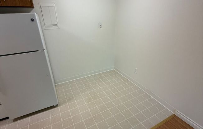 1 bed, 1 bath, $1,195, Unit 20