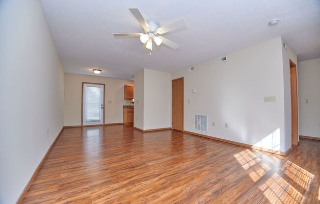 2 beds, 2.5 baths, 1,110 sqft, $1,405, Unit 2103