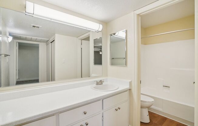 1 bed, 1 bath, 605 sqft, $1,225, Unit 1016