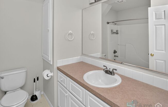 3 beds, 2 baths, 1,250 sqft, $2,600, Unit 228 - Wegner