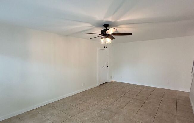 Anaheim 3 Bedroom 2.5 Bath Townhome - 1 Car Garage - Wood/Tile Flooring - Gorgeous!!!