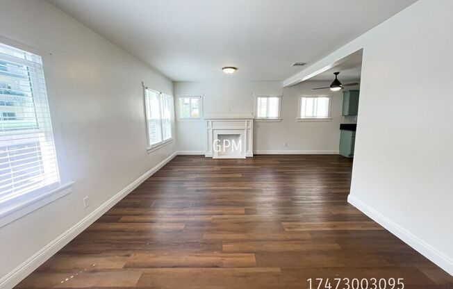 338 S Benton Way