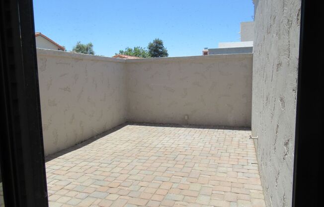 Updated 3 Bedroom 3 Bath Townhome in Scottsdale!