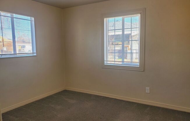 2 beds, 1 bath, $1,800