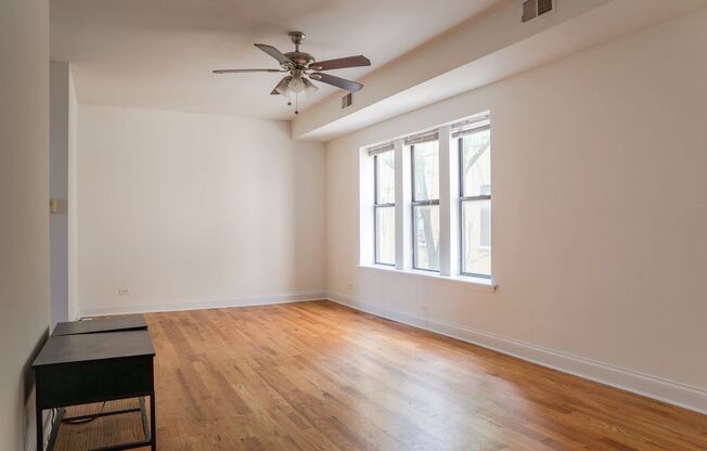 2 beds, 1 bath, 775 sqft, $1,725, Unit 3154-1