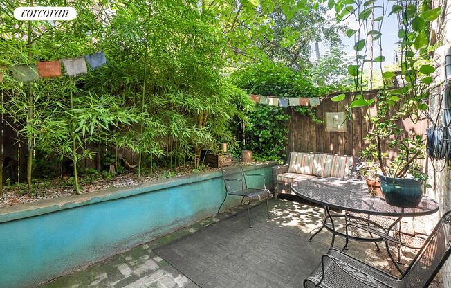 180 STERLING PL