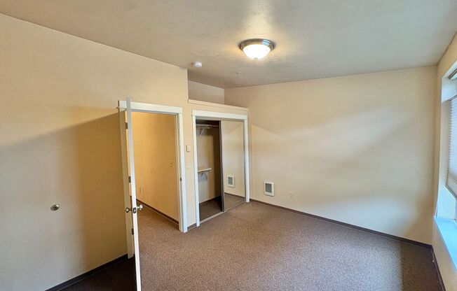 2 beds, 2.5 baths, 1,502 sqft, $1,995, Unit 13
