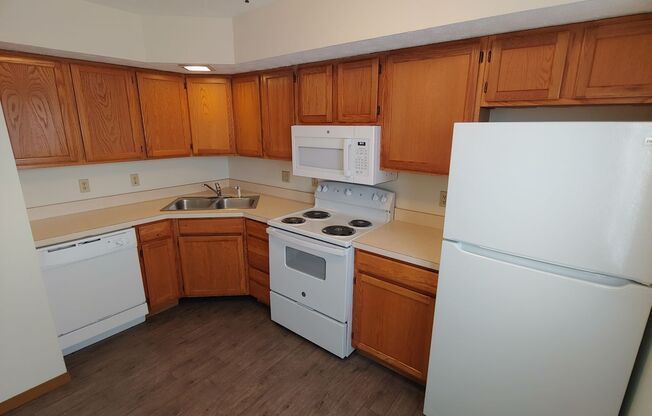 2 beds, 1 bath, 720 sqft, $980, Unit 1249-08