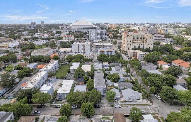 1 bed, 1.5 baths, 693 sqft, $1,950, Unit 208