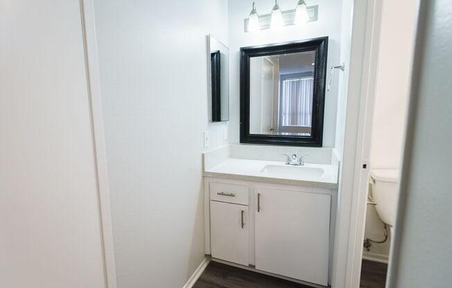 2 beds, 2 baths, 895 sqft, $1,998, Unit 108