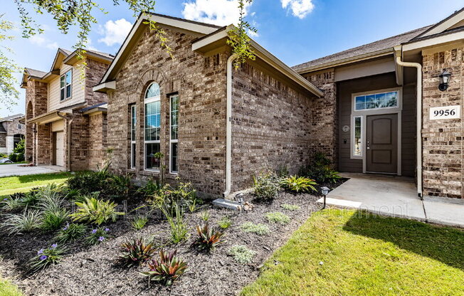 9956 ARCHES VLY