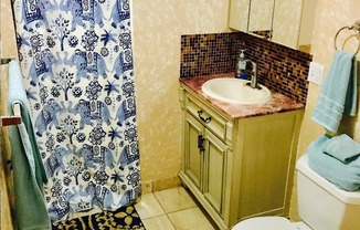 1 bed, 1 bath, 800 sqft, $2,250, Unit C1