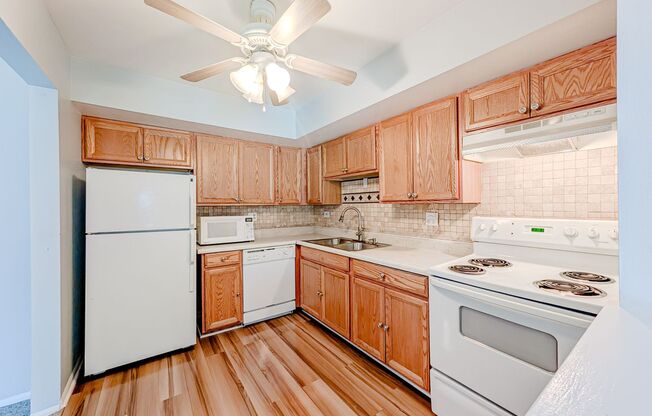 801 S Dwyer Ave Unit D, Arlington Heights, IL 60005