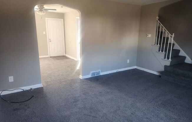 3 beds, 1 bath, 1,500 sqft, $1,300, Unit 1614-00