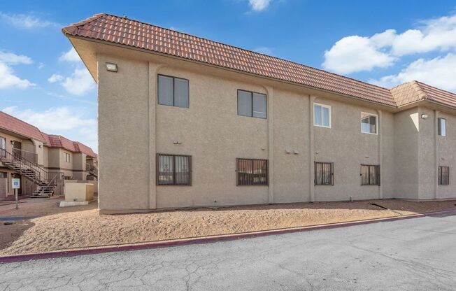 Updated 2-Bedroom Condo with Pool, In-Unit Laundry & Covered Parking