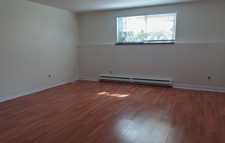 Studio, 1 bath, 500 sqft, $1,600, Unit 1