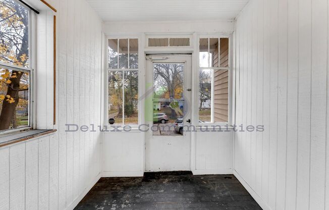 Newly Remodeled 3 Bedroom in MidTown!