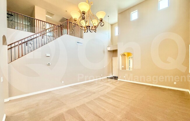 16111 W WINSLOW DR