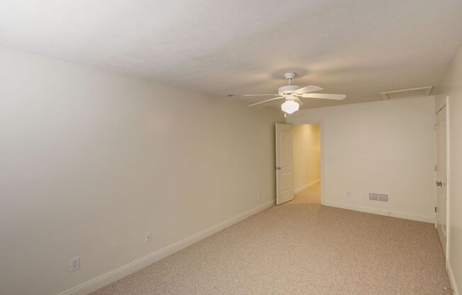 3 beds, 2 baths, 1,850 sqft, $2,275