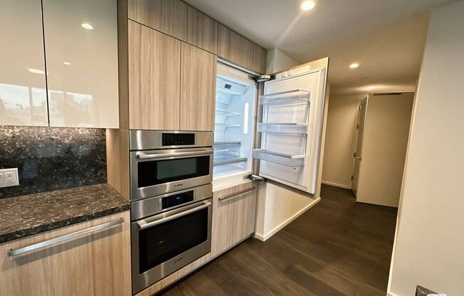2 beds, 2 baths, 1,343 sqft, $5,003, Unit 1008