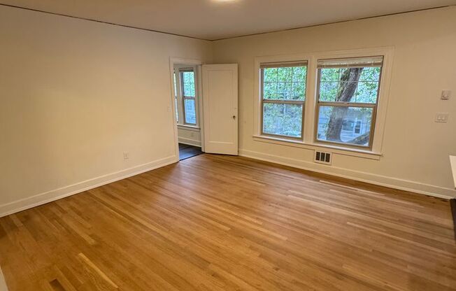 1 bed, 1 bath, 425 sqft, $1,920, Unit 309