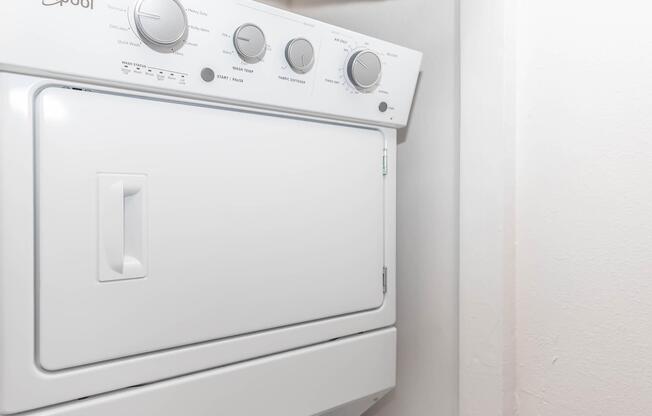 2 beds, 2 baths, 900 sqft, $1,283