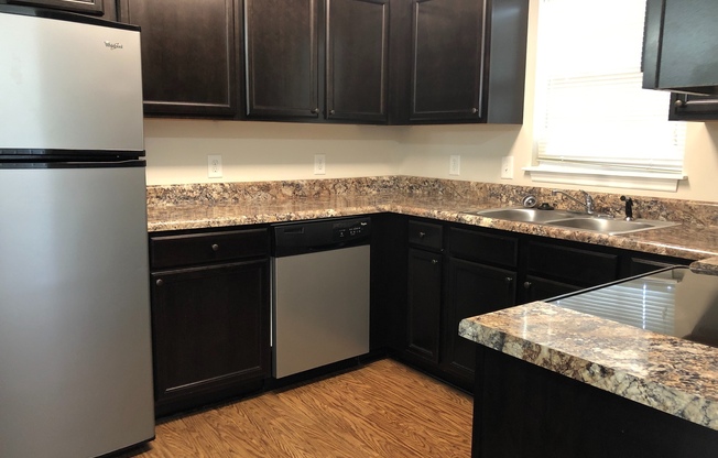 2 beds, 2 baths, 1,131 sqft, $1,425, Unit 2796-7