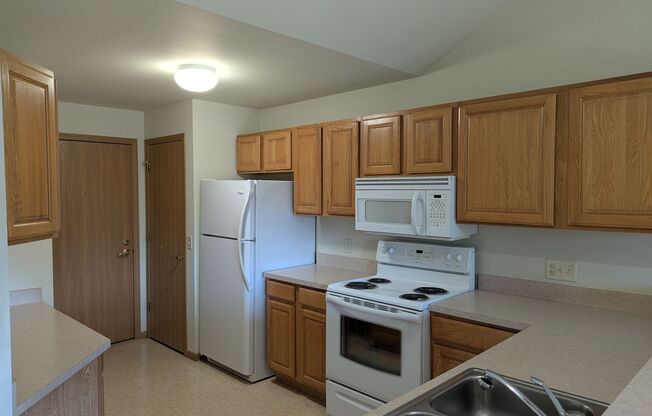 Studio, 1 bath, 502 sqft, $1,310, Unit 202-310