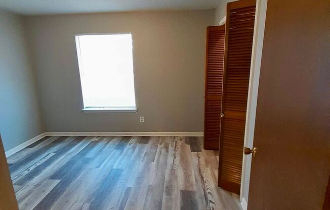 1 bed, 1 bath, 560 sqft, $649