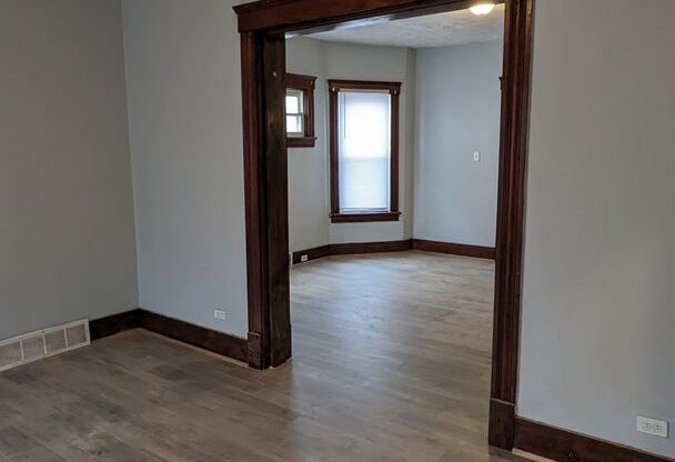 2146 W 81 ST