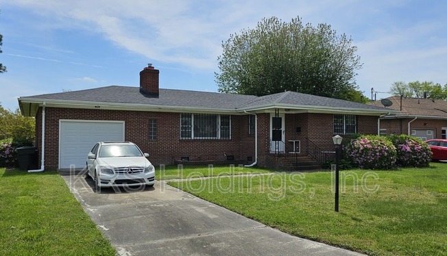 27 WHIPPLE DR