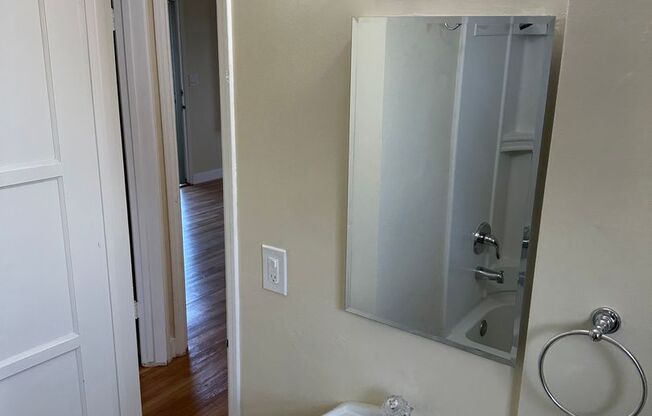 1 bed, 1 bath, $1,850, Unit 3041