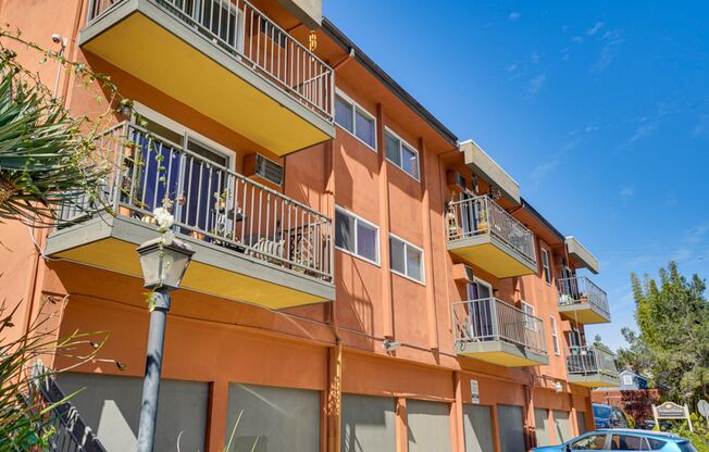 1 bed, 1 bath, 700 sqft, $1,895, Unit 6