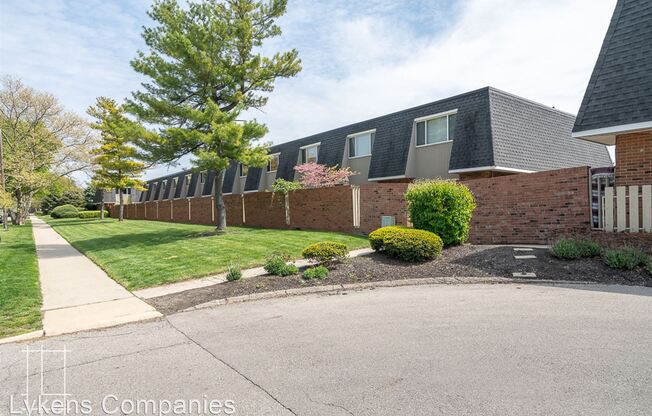 411 E. Buttles Ave