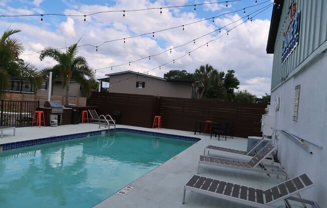 1 bed, 1 bath, 600 sqft, $1,393.75, Unit Unit 305