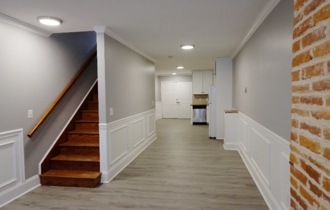 102 S CARROLLTON AVE