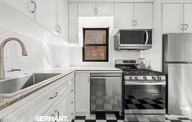 2 beds, 1 bath, 1,000 sqft, $5,500, Unit 15B