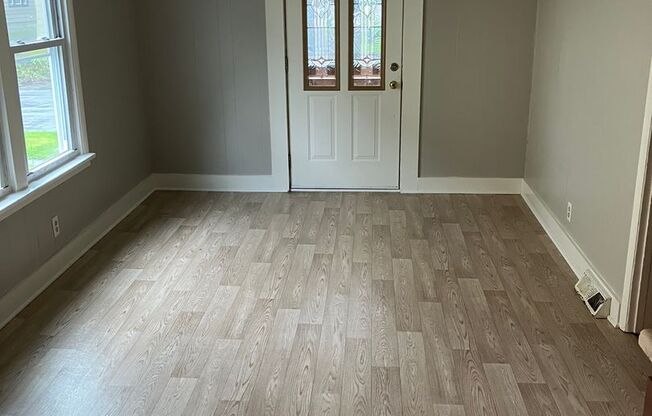 Remodeled Eastwood 3 bedroom