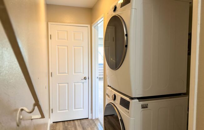2 beds, 2 baths, 1,150 sqft, $2,800, Unit 21